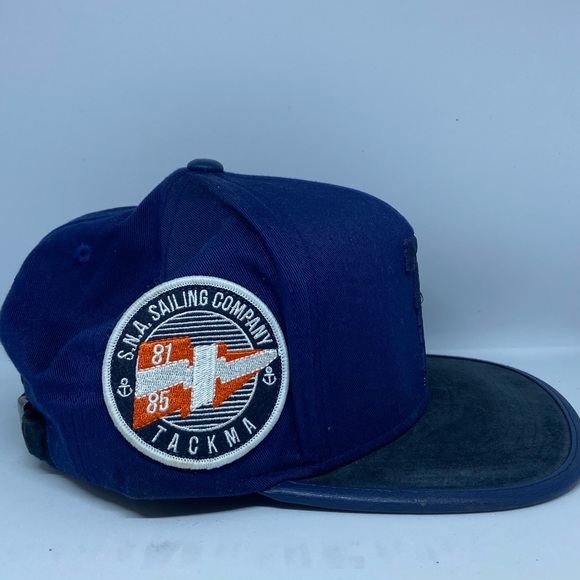 Strap back hat - Picture 2 of 3